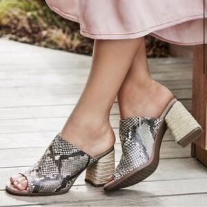 Brand New Rockport Genuine Leather Snakeskin Print Amara Slide Heeled Sandals